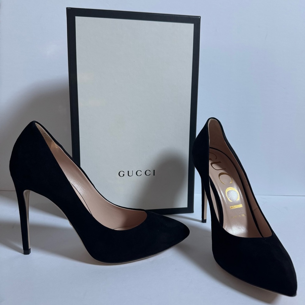 Gucci Black Pumps